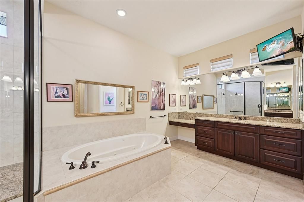 En Venta: $1,500,000 (3 camas, 3 baños, 3574 Pies cuadrados)