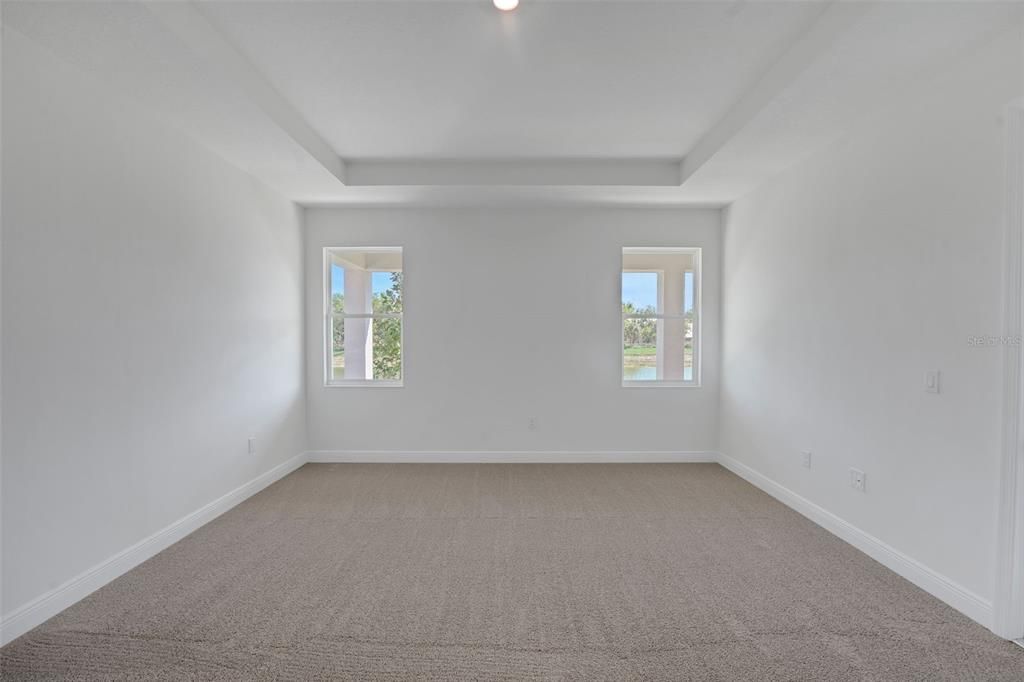 Activo con contrato: $614,990 (4 camas, 4 baños, 3099 Pies cuadrados)