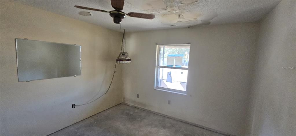 For Sale: $170,000 (2 beds, 2 baths, 1160 Square Feet)