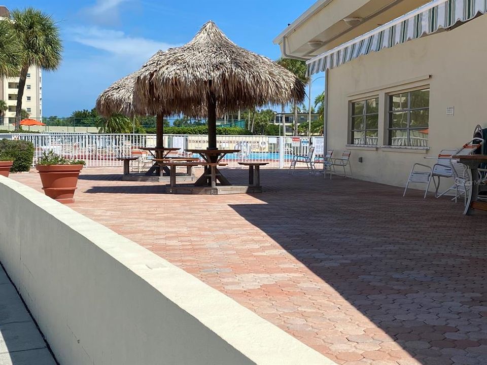 Active With Contract: $99,999 (1 beds, 1 baths, 760 Square Feet)
