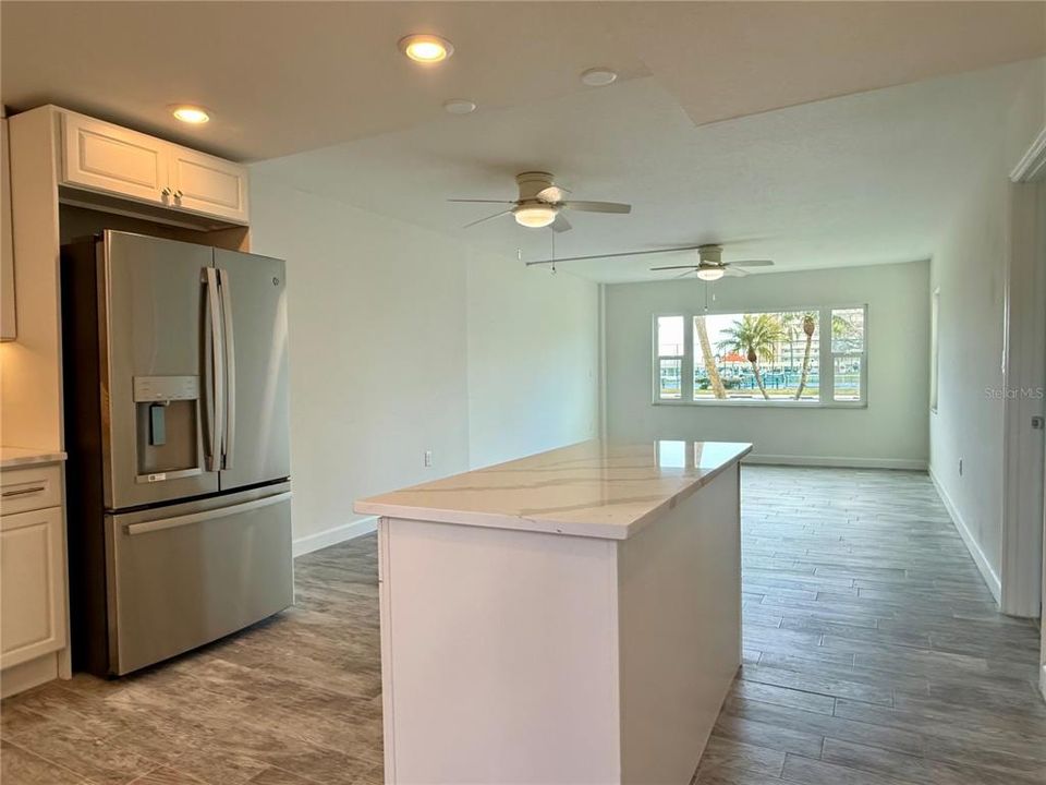 Active With Contract: $99,999 (1 beds, 1 baths, 760 Square Feet)