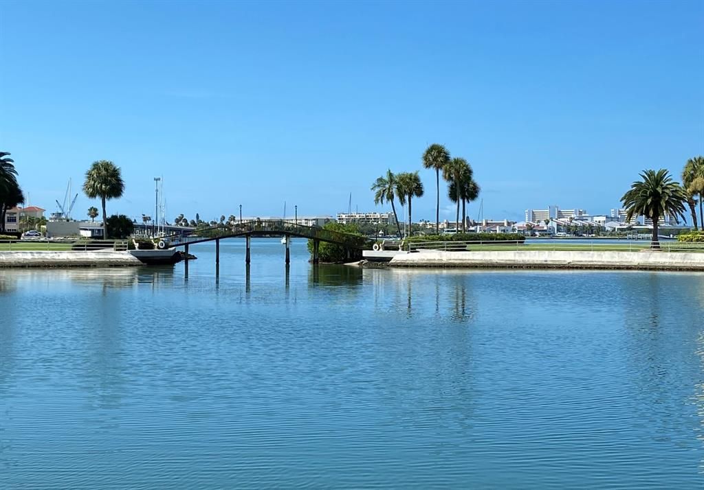 Active With Contract: $99,999 (1 beds, 1 baths, 760 Square Feet)