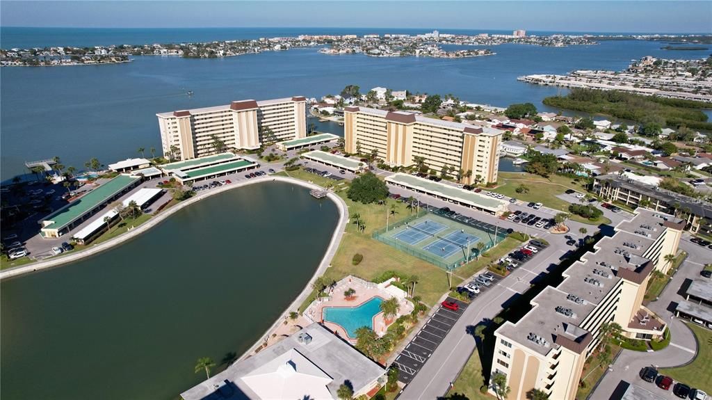 Active With Contract: $99,999 (1 beds, 1 baths, 760 Square Feet)
