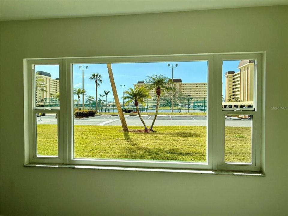 Active With Contract: $99,999 (1 beds, 1 baths, 760 Square Feet)