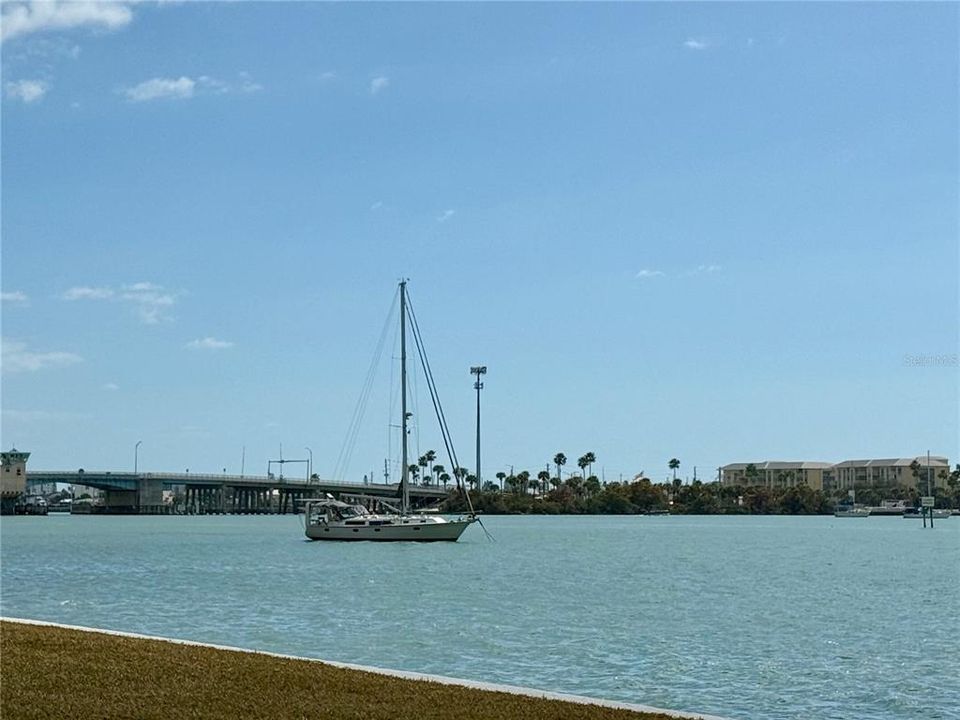 Active With Contract: $99,999 (1 beds, 1 baths, 760 Square Feet)