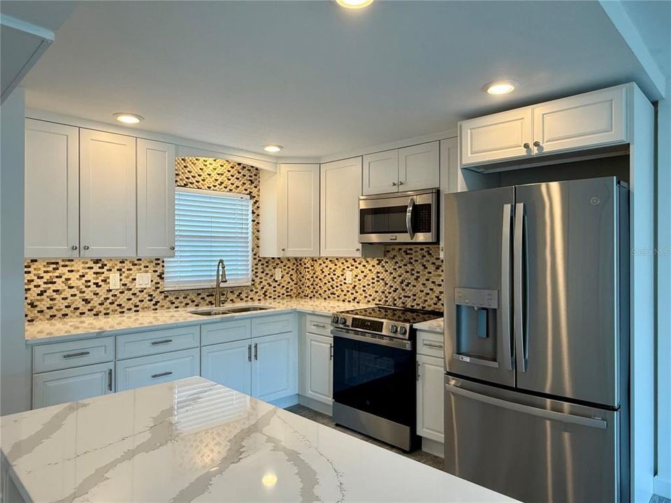 Active With Contract: $99,999 (1 beds, 1 baths, 760 Square Feet)