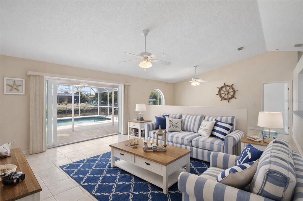 Active With Contract: $429,000 (3 beds, 2 baths, 1790 Square Feet)