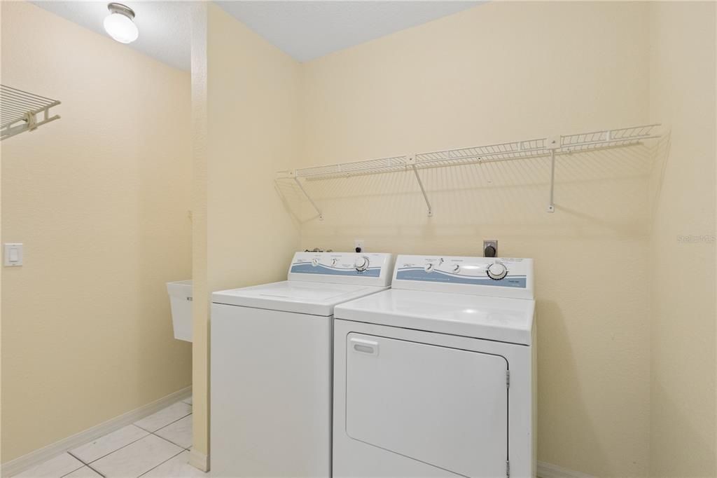 Active With Contract: $429,000 (3 beds, 2 baths, 1790 Square Feet)