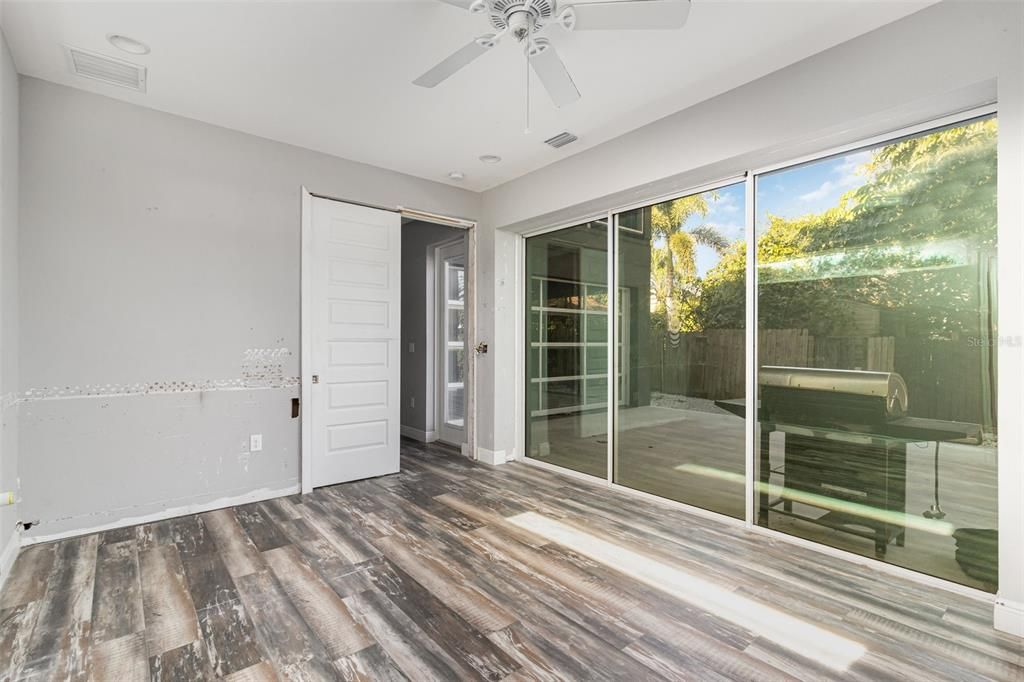 For Sale: $399,000 (5 beds, 4 baths, 2309 Square Feet)