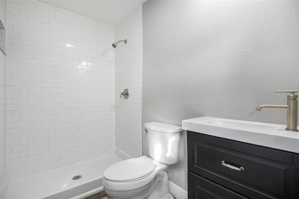 For Sale: $399,000 (5 beds, 4 baths, 2309 Square Feet)