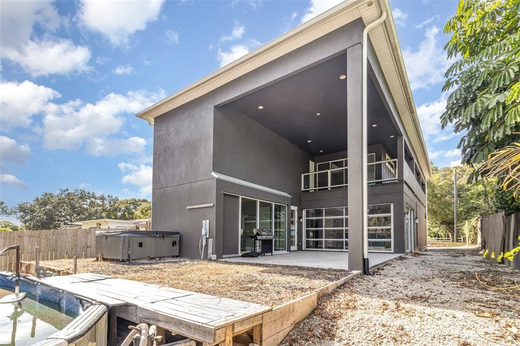 For Sale: $399,000 (5 beds, 4 baths, 2309 Square Feet)