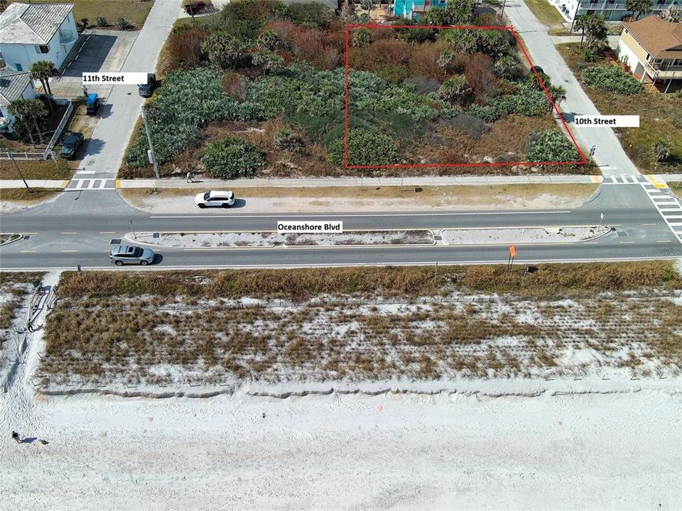 На продажу: $1,499,000 (0.37 acres)