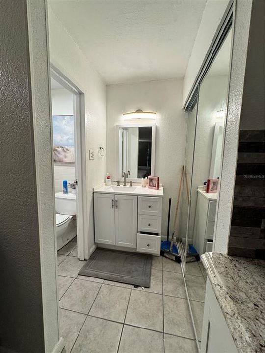 For Sale: $72,000 (0 beds, 1 baths, 300 Square Feet)