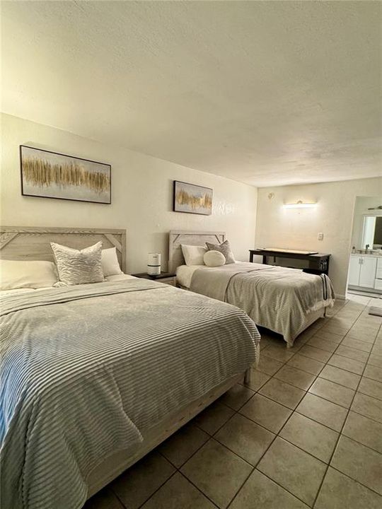 For Sale: $72,000 (0 beds, 1 baths, 300 Square Feet)