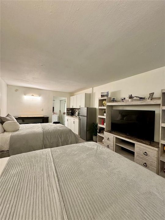 For Sale: $72,000 (0 beds, 1 baths, 300 Square Feet)