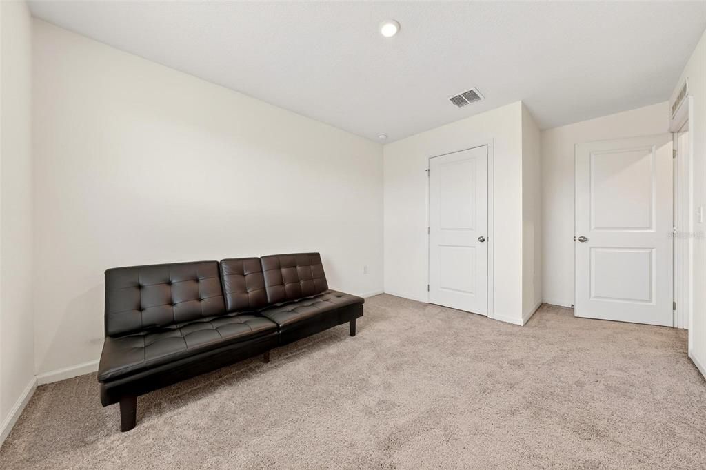 For Sale: $300,000 (4 beds, 2 baths, 1966 Square Feet)