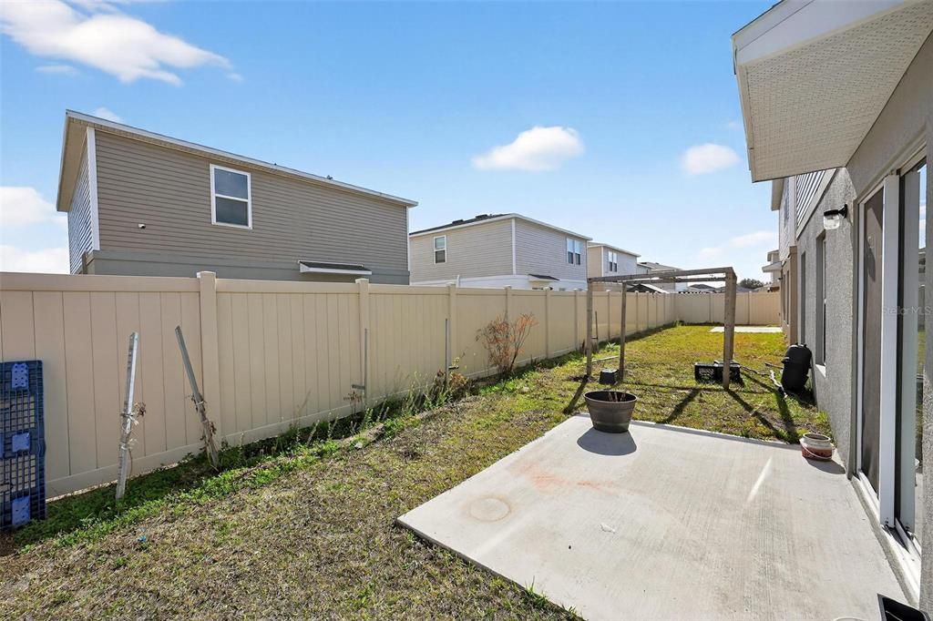 For Sale: $300,000 (4 beds, 2 baths, 1966 Square Feet)