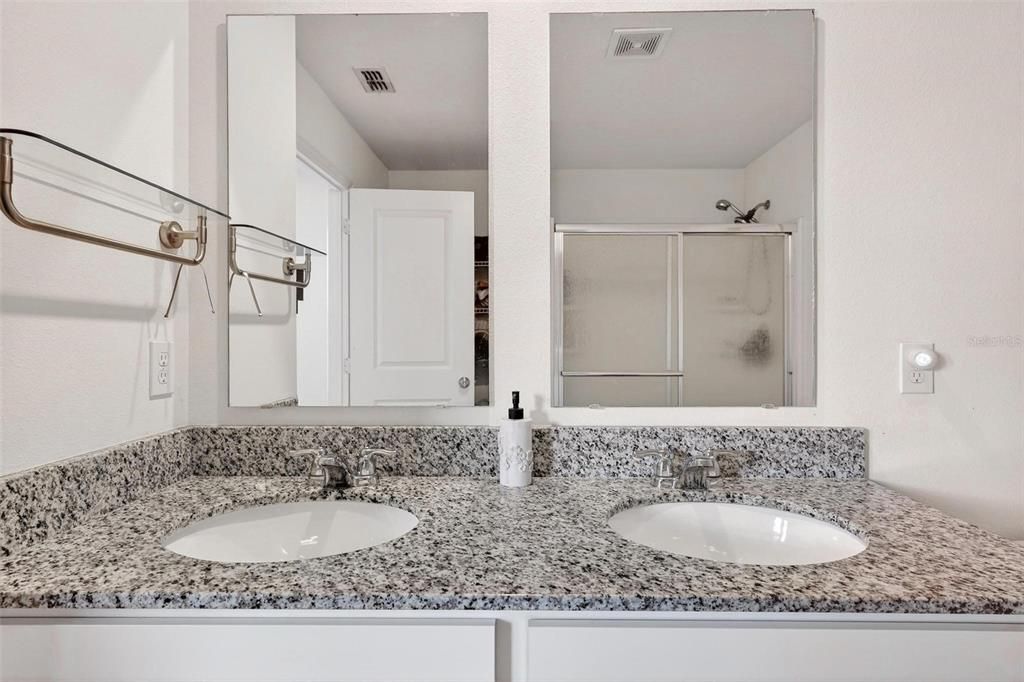 For Sale: $300,000 (4 beds, 2 baths, 1966 Square Feet)
