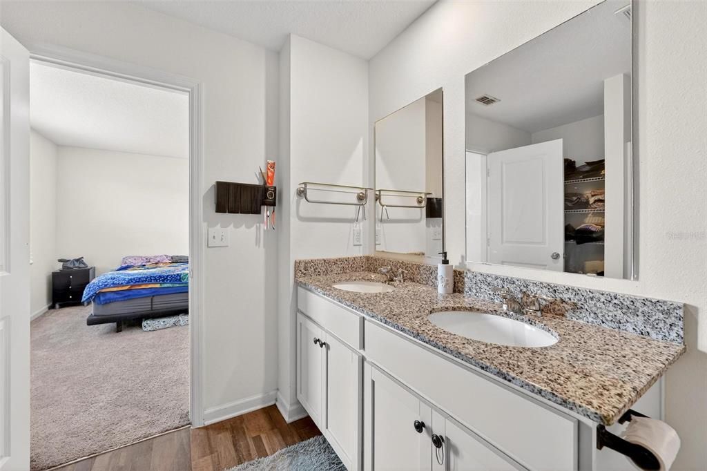 For Sale: $300,000 (4 beds, 2 baths, 1966 Square Feet)