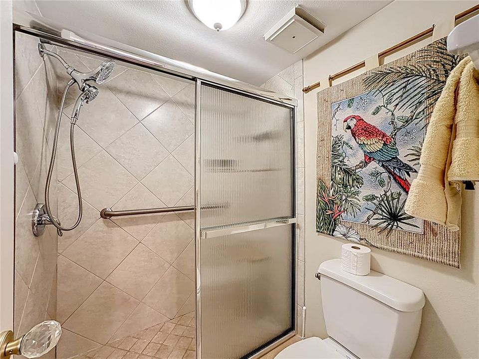 Active With Contract: $584,500 (2 beds, 2 baths, 1287 Square Feet)