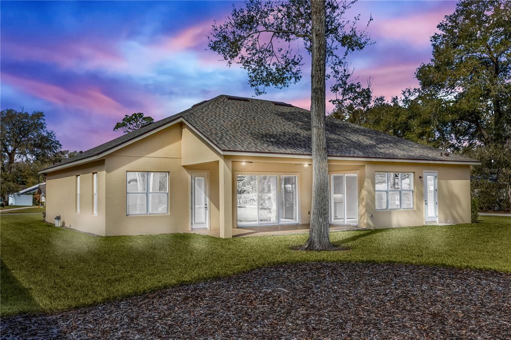 Active With Contract: $569,900 (3 beds, 3 baths, 2545 Square Feet)