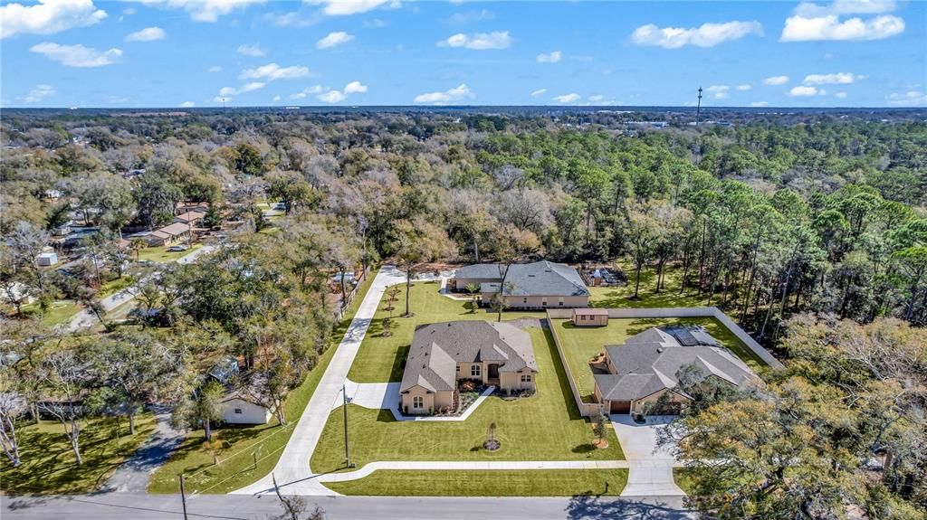 Active With Contract: $569,900 (3 beds, 3 baths, 2545 Square Feet)