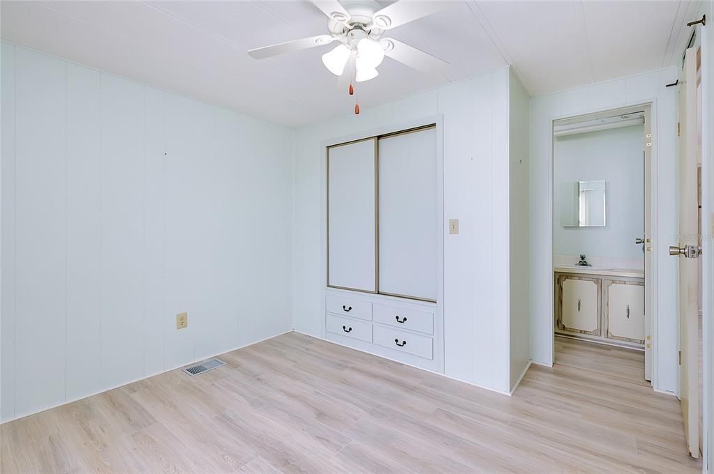 En Venta: $125,000 (2 camas, 2 baños, 840 Pies cuadrados)
