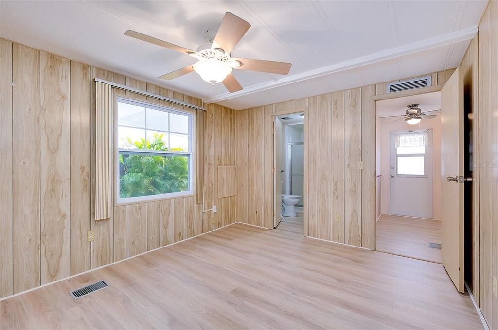 En Venta: $125,000 (2 camas, 2 baños, 840 Pies cuadrados)