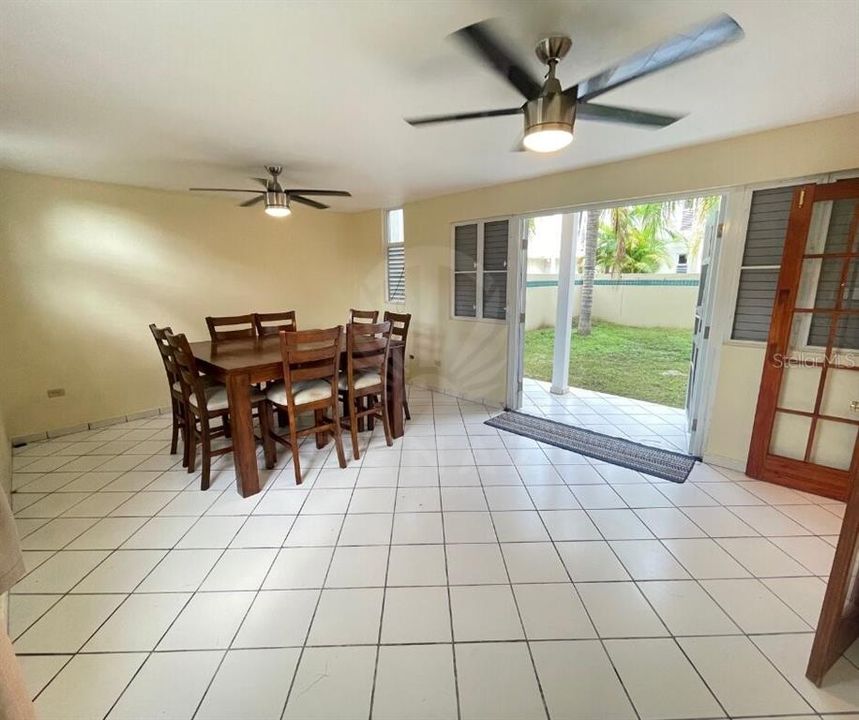 Active With Contract: $435,000 (4 beds, 4 baths, 3200 Square Feet)