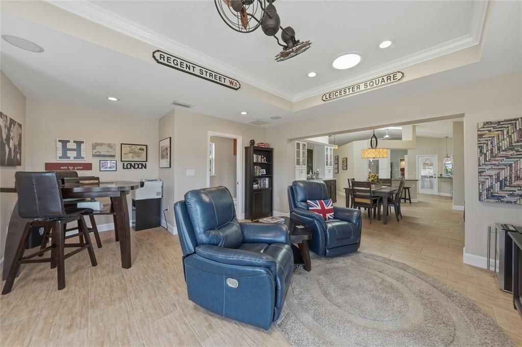Activo con contrato: $849,900 (3 camas, 2 baños, 1986 Pies cuadrados)