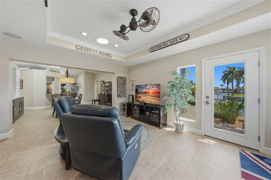 Activo con contrato: $849,900 (3 camas, 2 baños, 1986 Pies cuadrados)