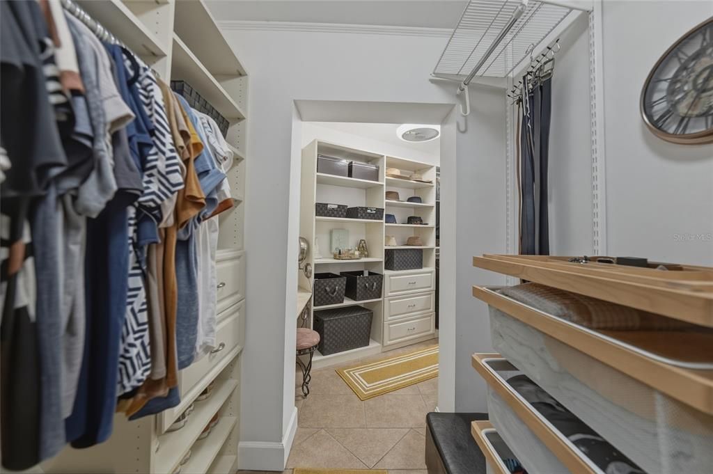 Activo con contrato: $849,900 (3 camas, 2 baños, 1986 Pies cuadrados)