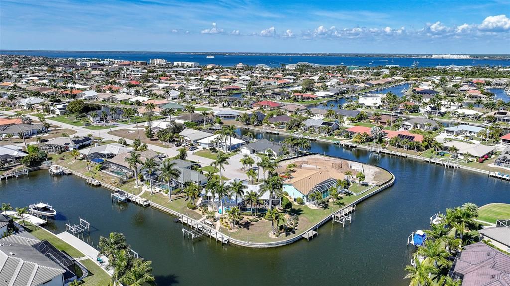 Activo con contrato: $849,900 (3 camas, 2 baños, 1986 Pies cuadrados)