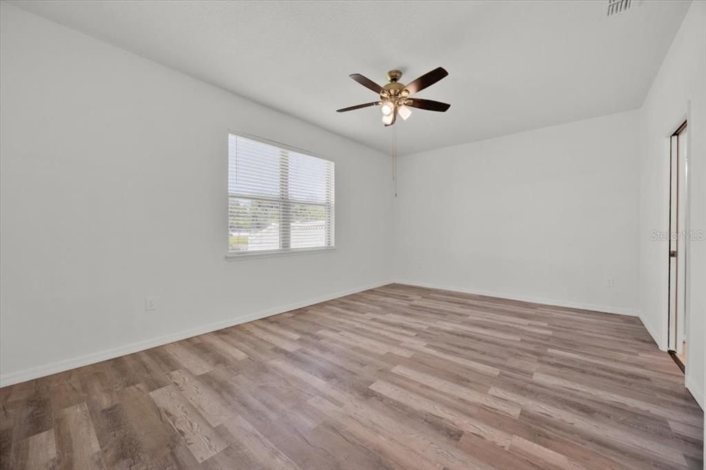 For Rent: $2,200 (3 beds, 2 baths, 2144 Square Feet)