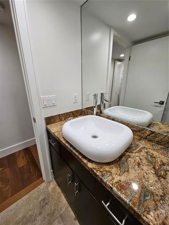 En Renta: $2,400 (2 camas, 2 baños, 2000 Pies cuadrados)