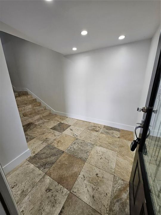 En Renta: $2,400 (2 camas, 2 baños, 2000 Pies cuadrados)