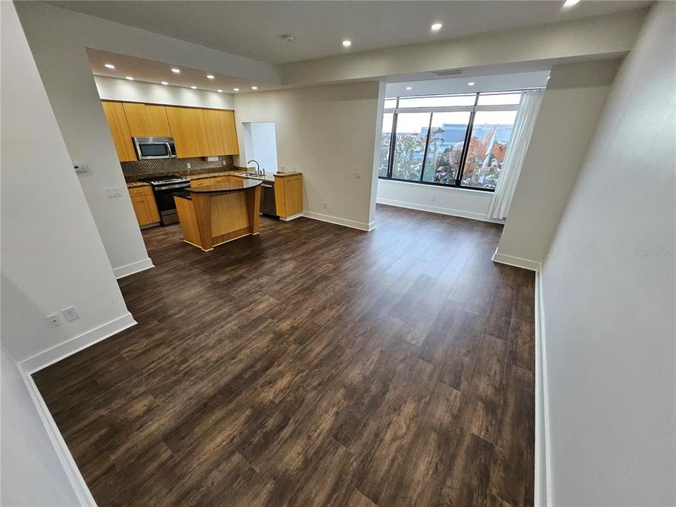 En Renta: $2,400 (2 camas, 2 baños, 2000 Pies cuadrados)