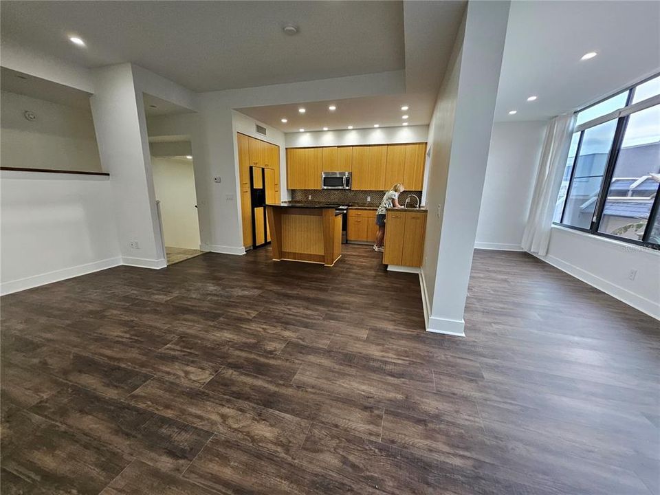 En Renta: $2,400 (2 camas, 2 baños, 2000 Pies cuadrados)