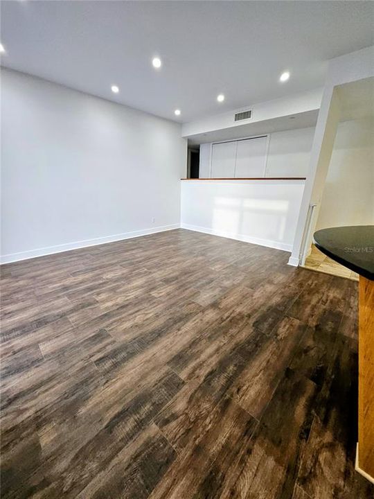 En Renta: $2,400 (2 camas, 2 baños, 2000 Pies cuadrados)