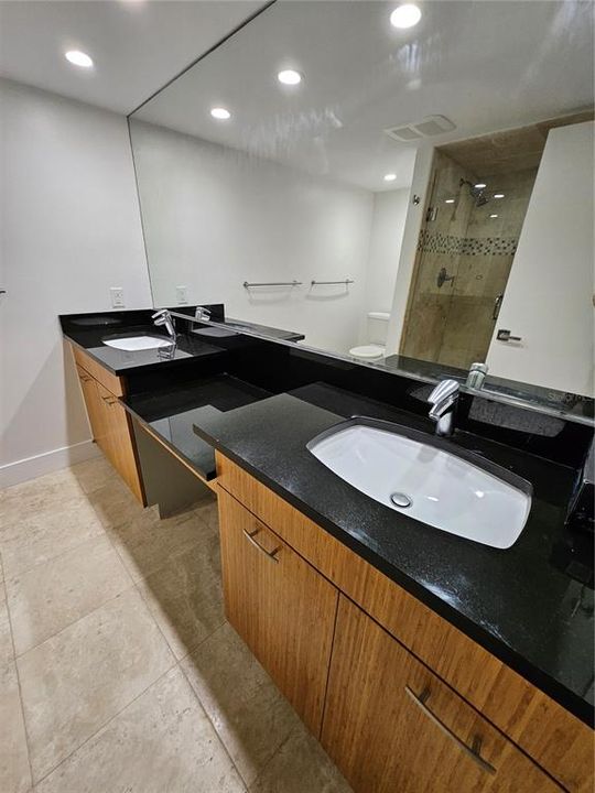 En Renta: $2,400 (2 camas, 2 baños, 2000 Pies cuadrados)