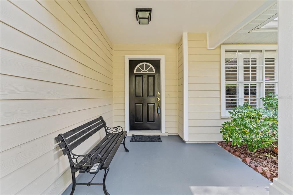 Под контрактом: $359,000 (3 спален, 2 ванн, 1991 Квадратных фут)