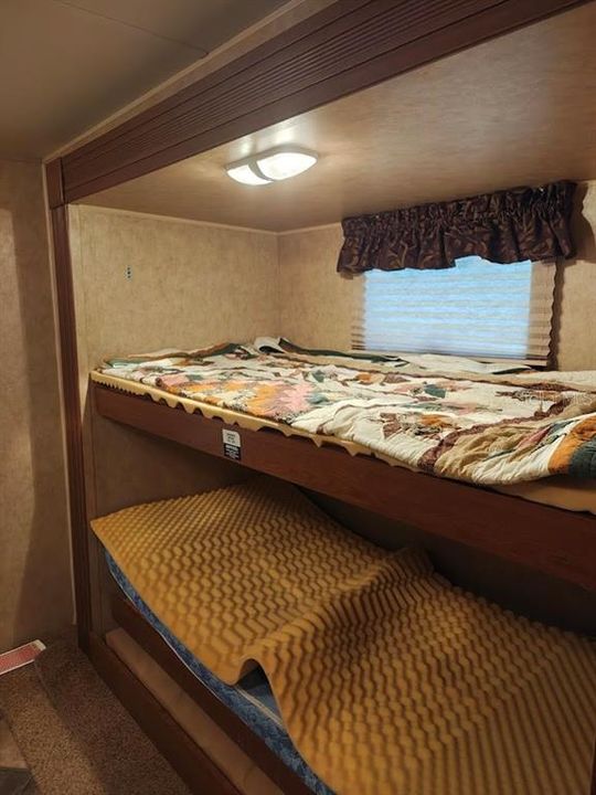 На продажу: $119,000 (2.32 acres)