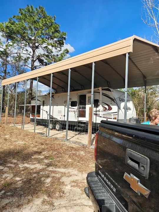 На продажу: $119,000 (2.32 acres)