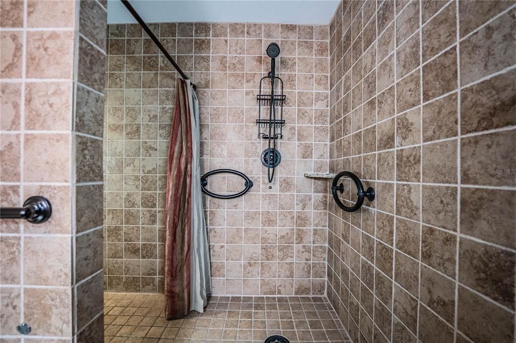 На продажу: $365,000 (4 спален, 3 ванн, 2167 Квадратных фут)