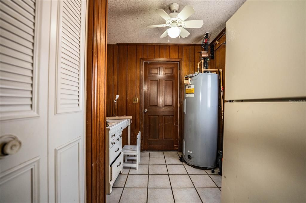 На продажу: $365,000 (4 спален, 3 ванн, 2167 Квадратных фут)