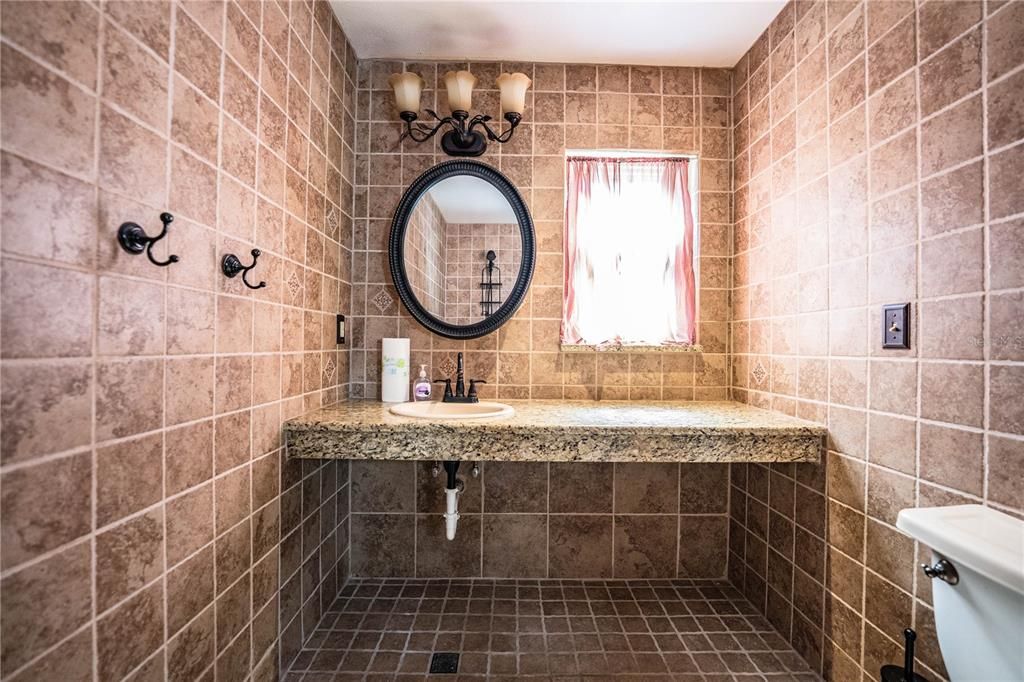 На продажу: $365,000 (4 спален, 3 ванн, 2167 Квадратных фут)