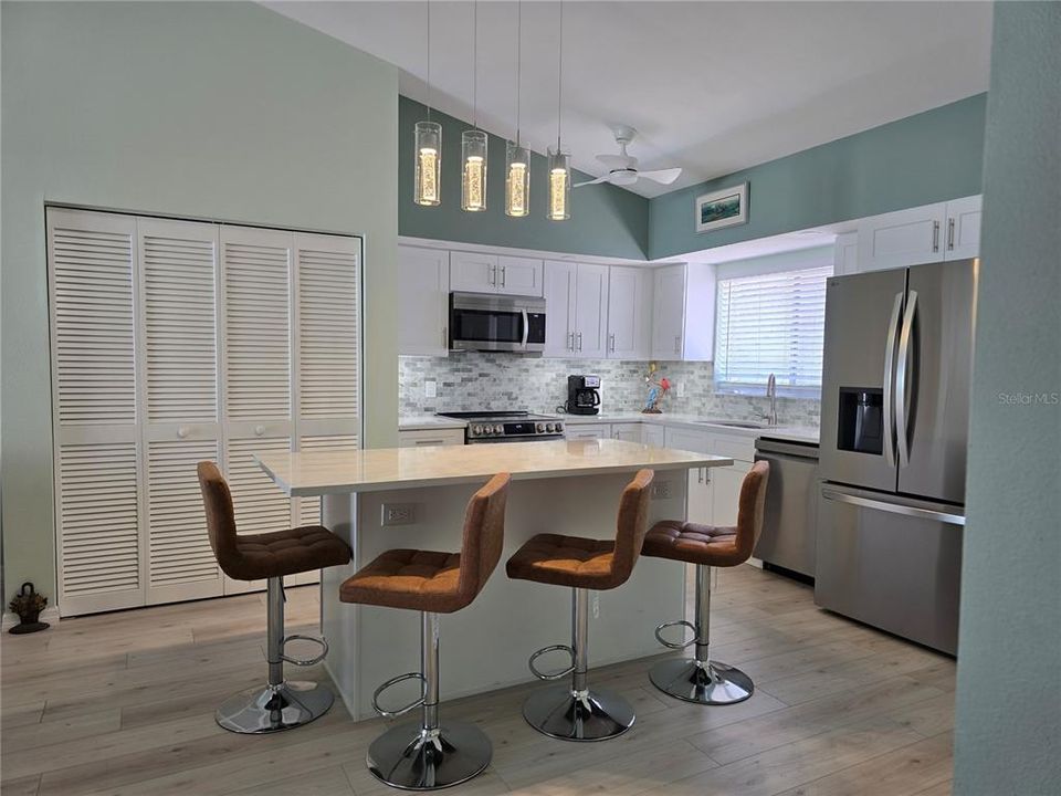 En Venta: $259,000 (2 camas, 2 baños, 1170 Pies cuadrados)