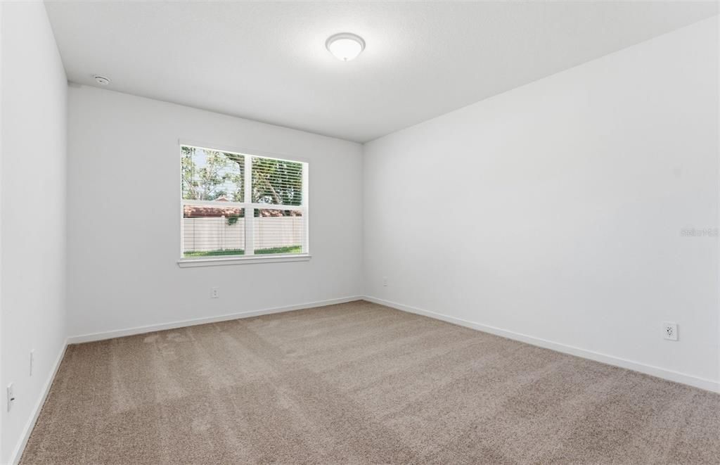 Activo con contrato: $444,800 (4 camas, 2 baños, 1850 Pies cuadrados)