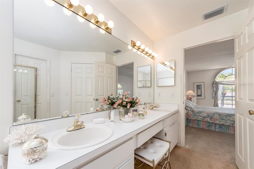 For Sale: $449,500 (3 beds, 2 baths, 1510 Square Feet)
