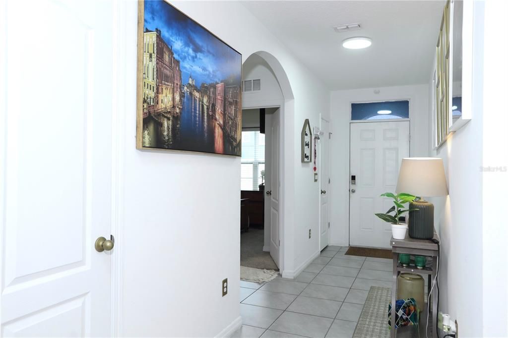 На продажу: $359,000 (4 спален, 2 ванн, 1846 Квадратных фут)